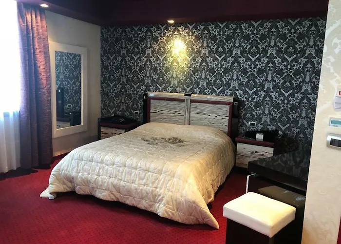 Grand Petrol 피에르