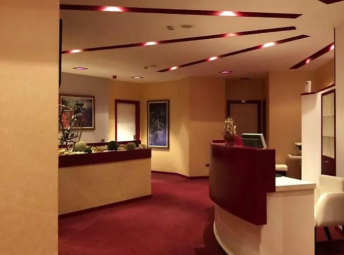Grand Petrol Hotel